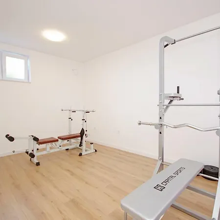 Solis * Μακάρσκα